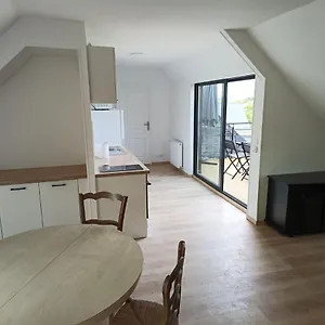  Appartement Lumineux Avec Terrasse !